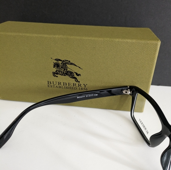 Burberry Glasses - Picture 4 of 6
